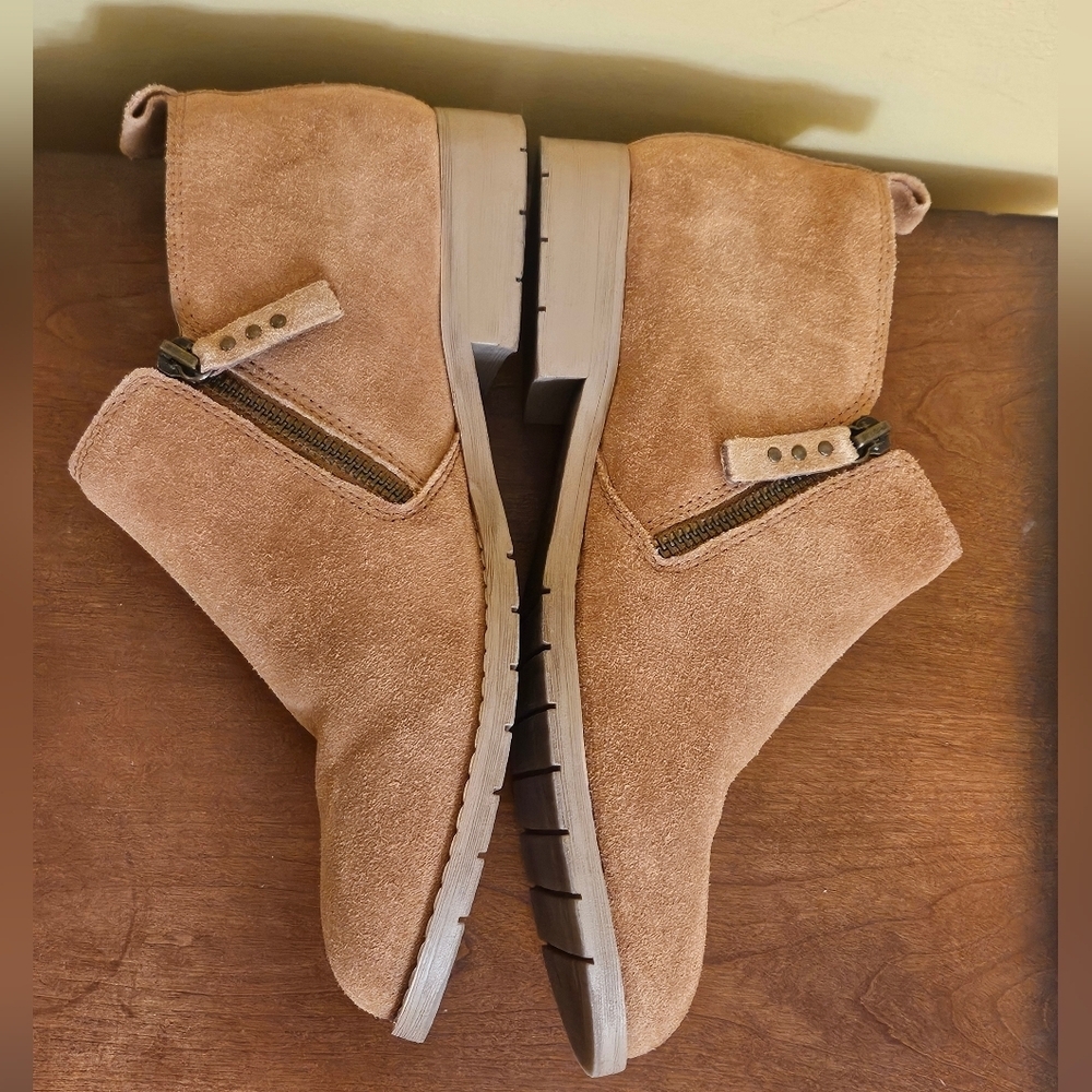 Bjorndal Judy or Geena ankle booties. Size 7.5 - Picture 5 of 12
